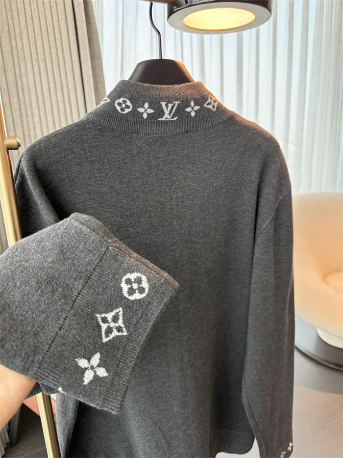 LUXURY KNIT SWEATER